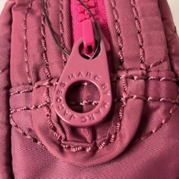 Marc Jacobs Quilted Pouch Burgundy ( New with Tag ) - Picture 4 of 8
